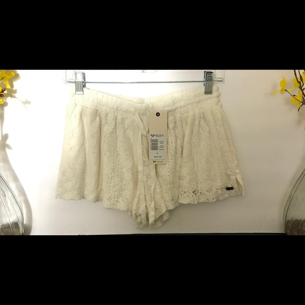 Shorts by ROXY Size small